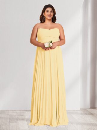 A-Line/Princess Strapless Floor-Length Plus Size Bridesmaid Dresses With Pleats