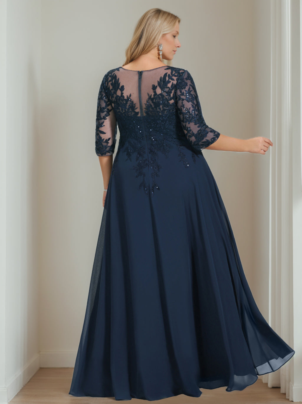 A-Line/Princess V-Neck Half Sleeves Floor-Length Plus Size Mother of the Bride Dresses with Sequins - 이미지 2