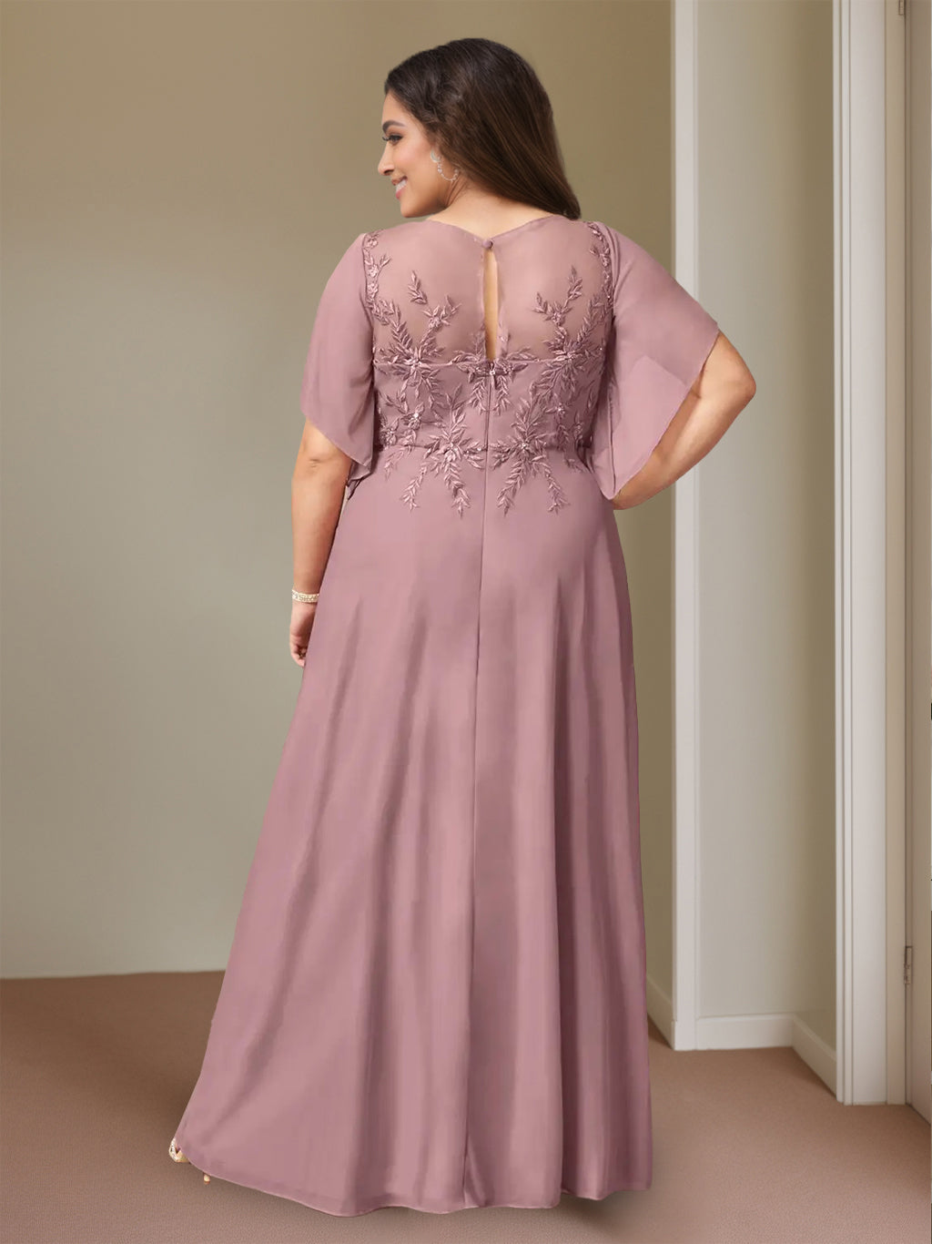 A-Line/Princess Round Neck Short Sleeves Floor-Length Plus Size Mother of the Bride Dresses with Lace - Image 2