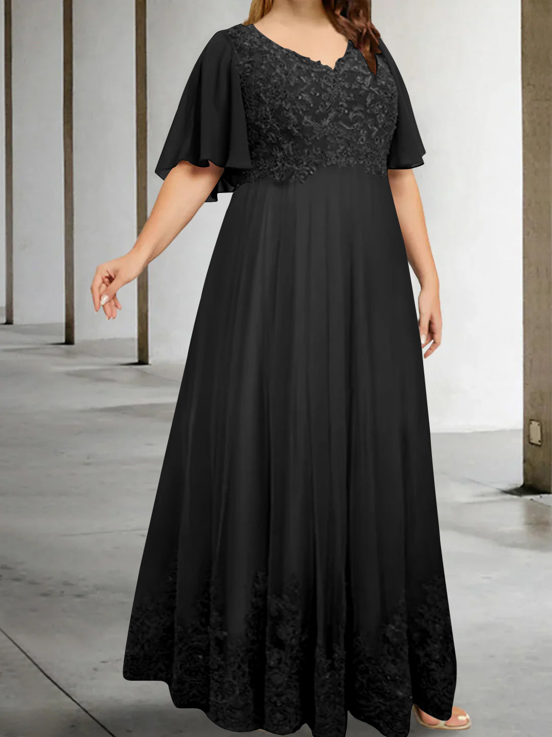 A-Line/Princess V-Neck Half Sleeves Floor-Length Plus Size Mother of the Bride Dresses with Appliques - 이미지 3