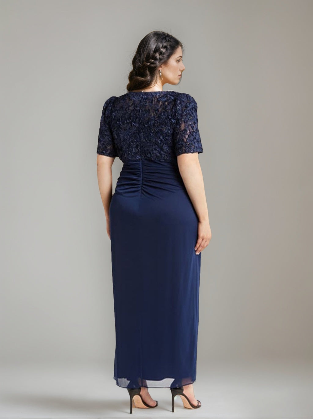 Sheath/Column V-Neck Short Sleeves Ankle-Length Plus Size Mother of the Bride Dresses with Sequins & Ruches - 이미지 2