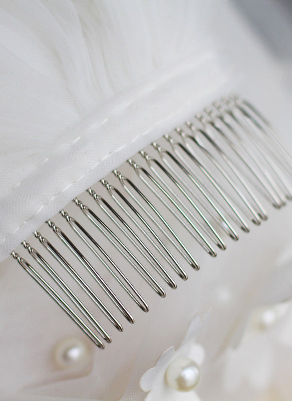 One-tier Cut Edge Cathedral Wedding Veils with Faux Pearl - Image 5