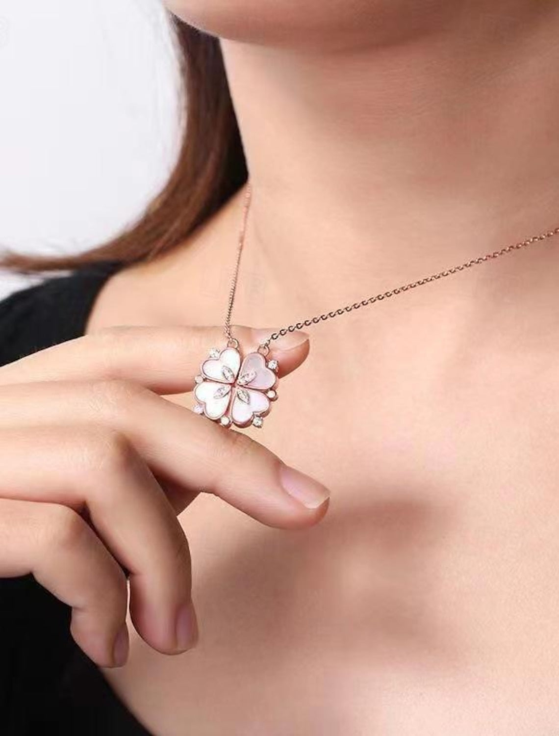 Women's Cute Romantic Pendant Clover Necklace - 画像 (3)