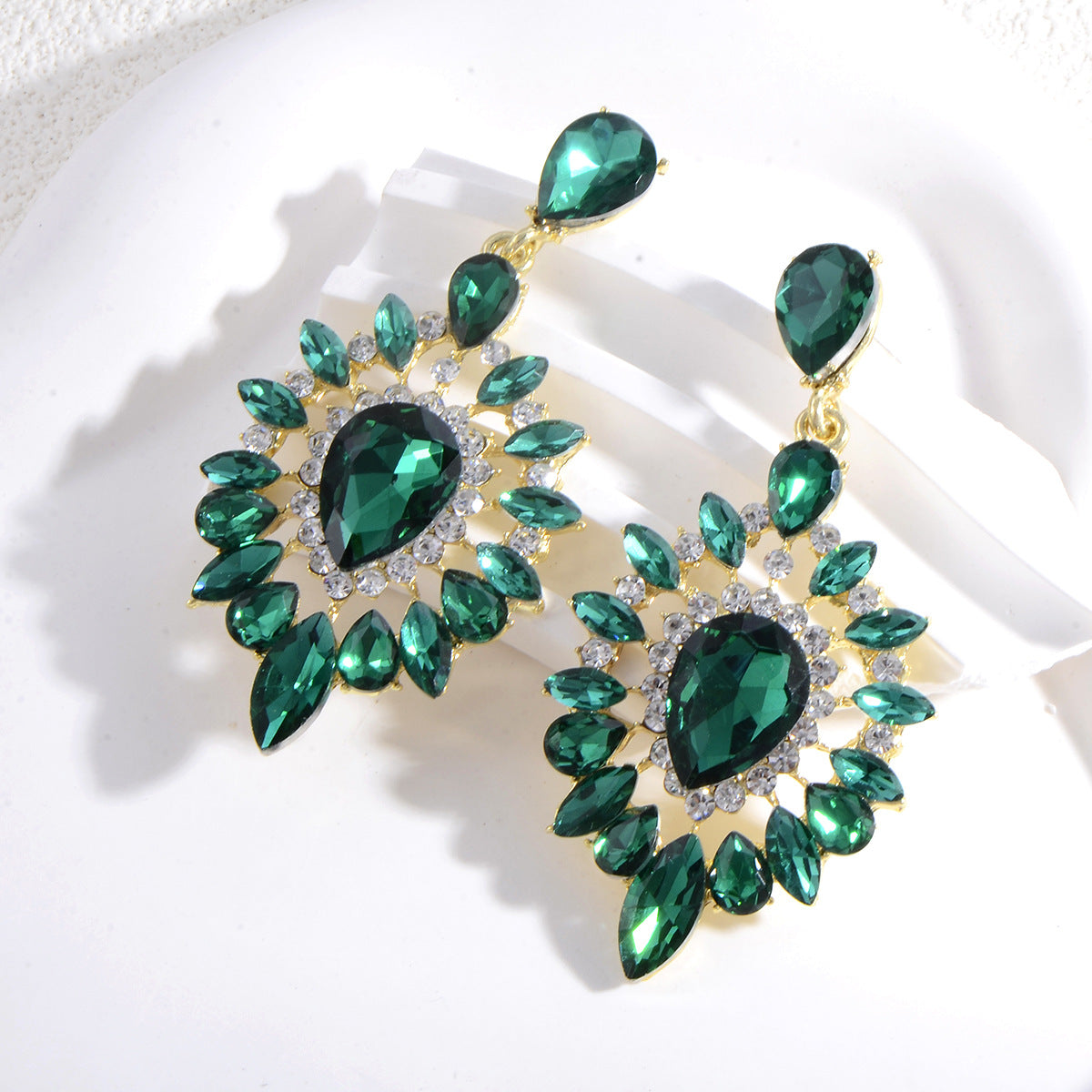Noble Oval Green Rhinestone High End Drop Earrings - Image 3