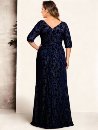 Sheath/Column V-Neck Velvet Floral Plus Size Mother of the Bride Dresses Pleated