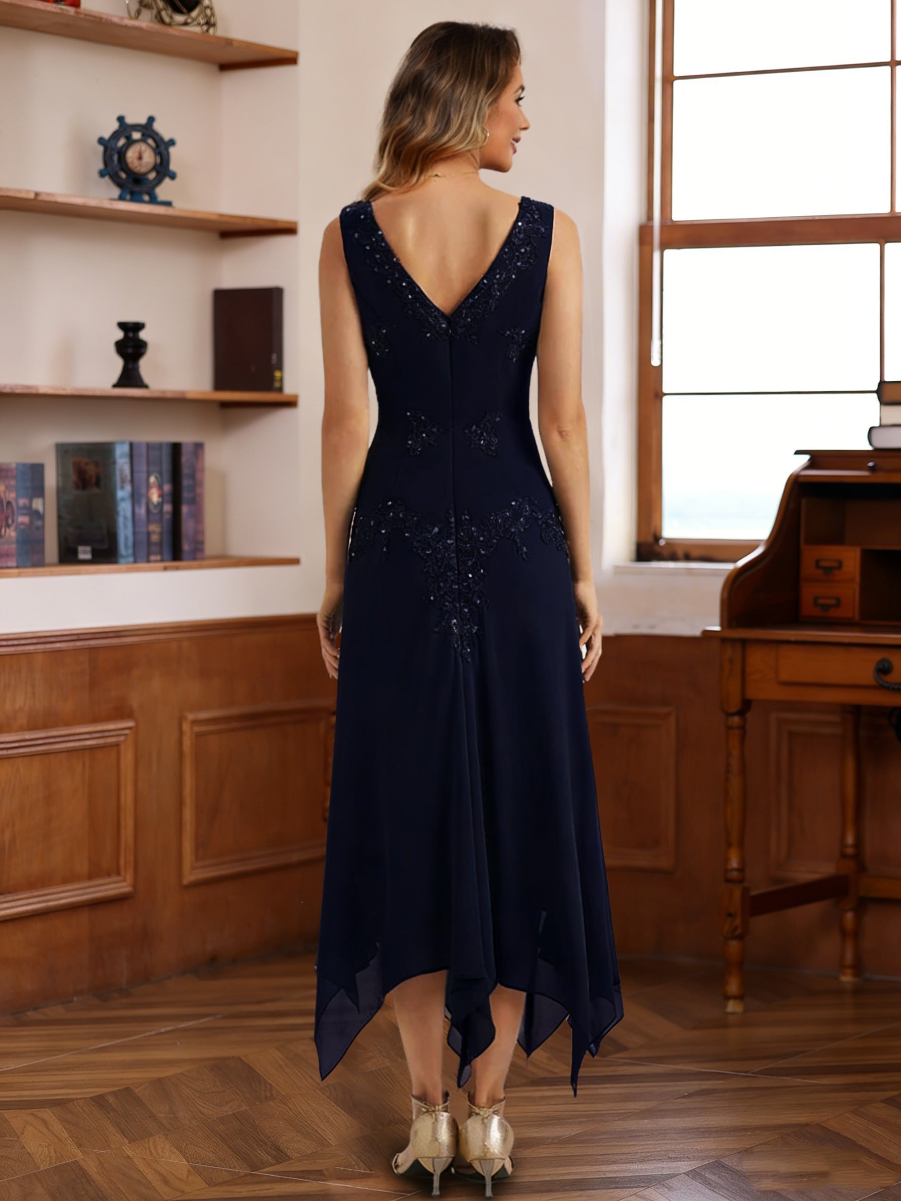 2 Pieces A-Line/Princess V-Neck Chiffon Mother of the Bride Dresses with Jacket Lace Sequins Tea-Length Long Sleeves - 이미지 5