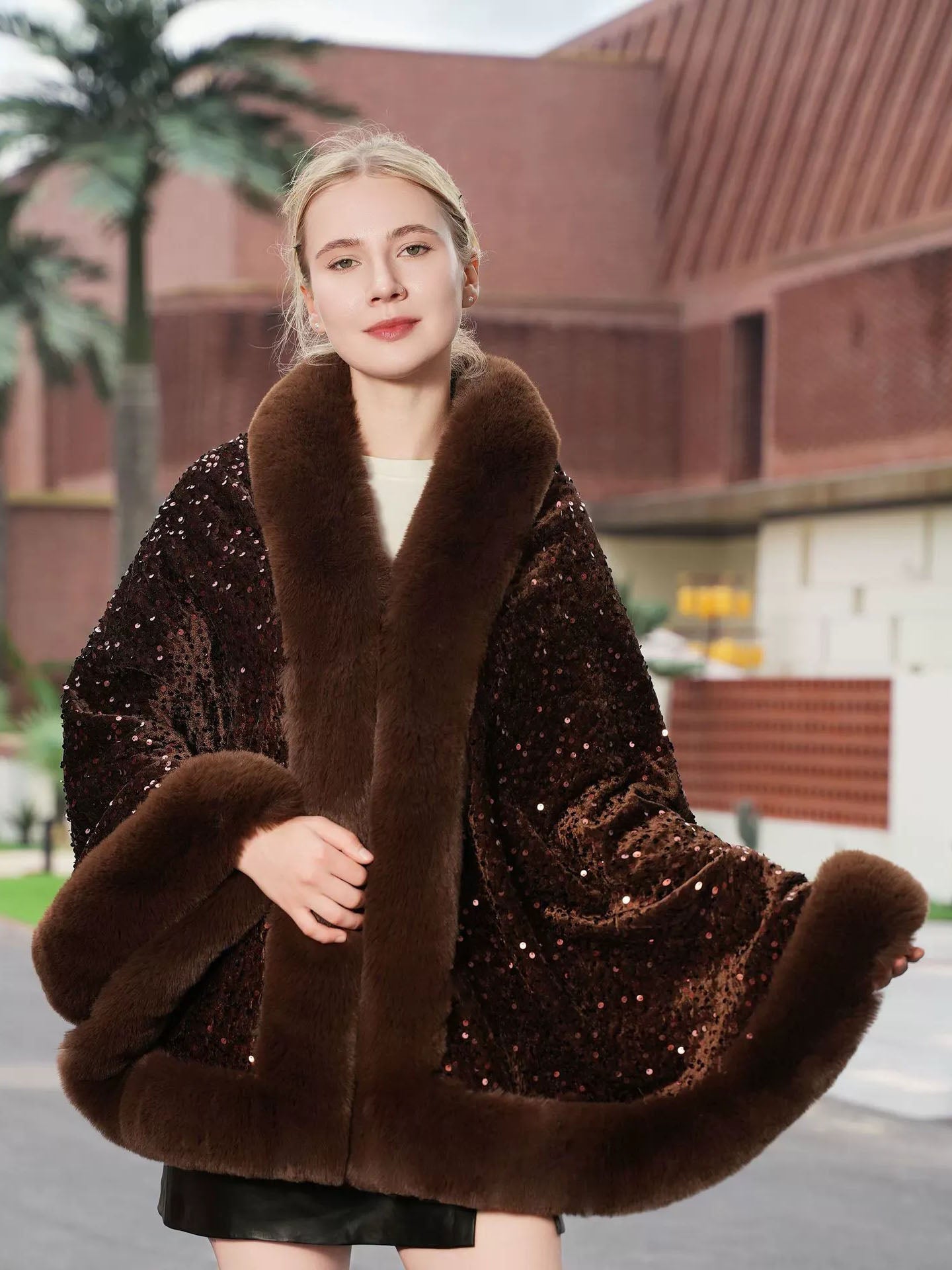 Women's Winter Faux Fur Trim Sequin Shawl/Wrap - 画像 (3)